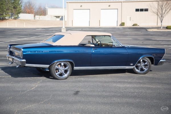 1966 Ford Fairlane 500 XL