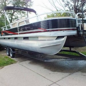 2012 Sun Tracker Fishin’ Barge 24 DLX
