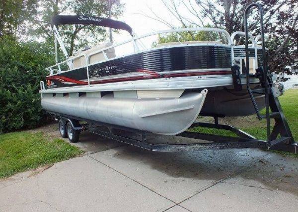 2012 Sun Tracker Fishin’ Barge 24 DLX