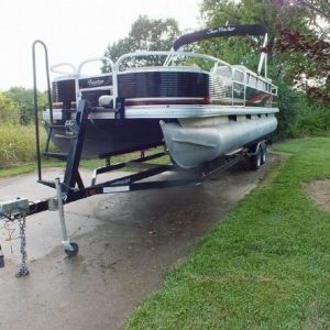 2012 Sun Tracker Fishin’ Barge 24 DLX