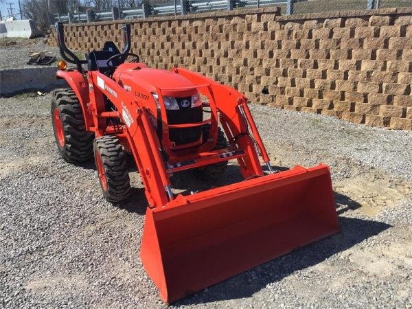 2016 Kubota L3301D