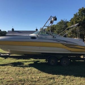 2003 Sea Ray 240 Sundeck