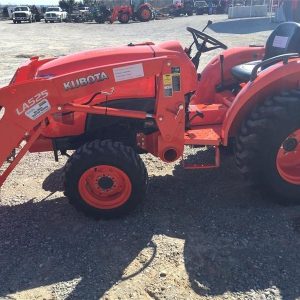 2016 Kubota L3301D