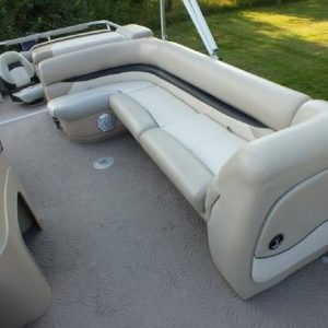 2012 Sun Tracker Fishin’ Barge 24 DLX