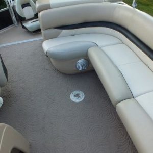 2012 Sun Tracker Fishin’ Barge 24 DLX