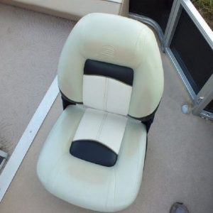 2012 Sun Tracker Fishin’ Barge 24 DLX