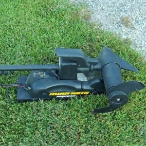 2012 Sun Tracker Fishin’ Barge 24 DLX