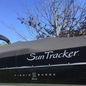 2012 Sun Tracker Fishin’ Barge 24 DLX
