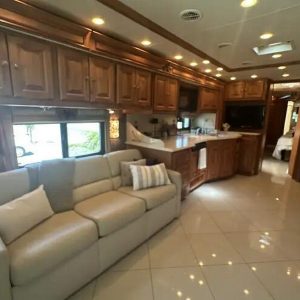 2011 Tiffin Motorhomes PHAETON 40 QTH