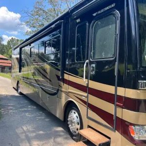 2013 Fleetwood DISCOVERY 40G