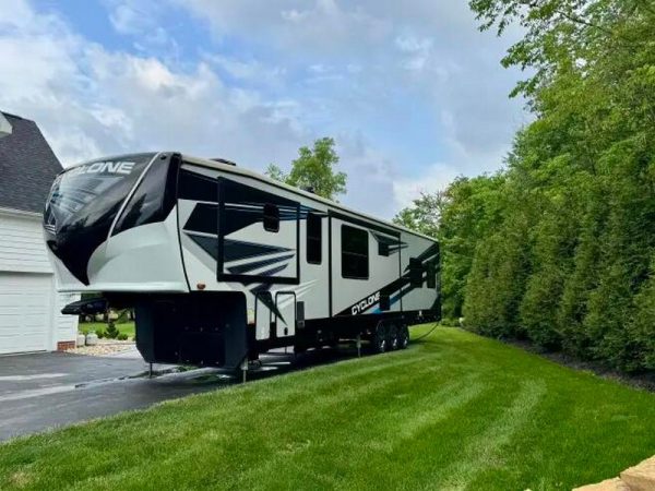 2022 Heartland Cyclone 4005