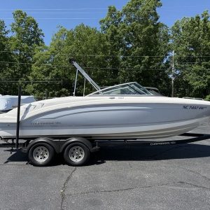 2022 Chaparral 23 SSi