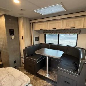 2021 Forest River SUNSEEKER 2500TS