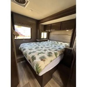 2019 Thor Motor Coach FOUR WINDS 26B