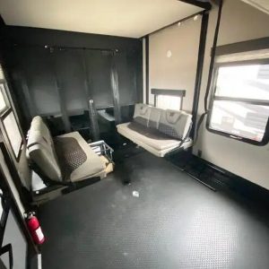 2022 Grand Design MOMENTUM M-CLASS 351MR