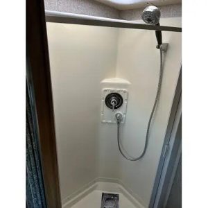 2016 Winnebago NAVION 24V