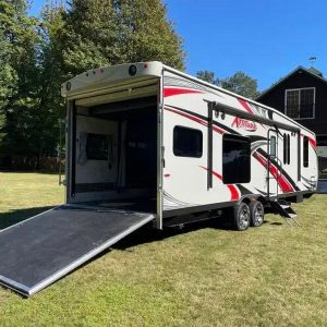 2017 Eclipse Recreational Vehicles ATTITUDE WIDE LITE 28IBG