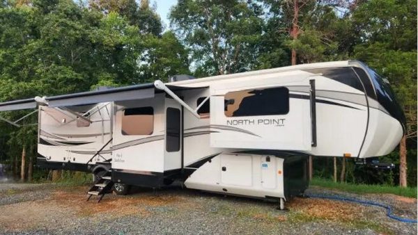 2024 Jayco NORTH POINT 382FLRB
