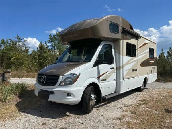 2016 Winnebago NAVION 24V