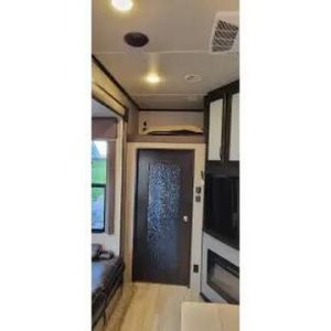 2018 Grand Design MOMENTUM M-CLASS 381M