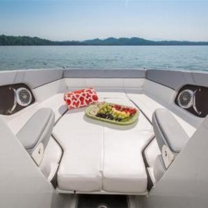 2017 Sea Ray SDX 240