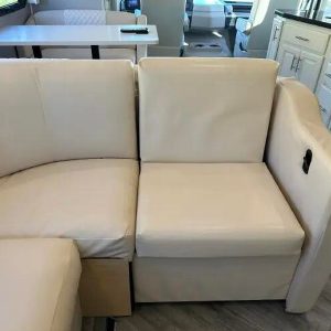 2018 Fleetwood BOUNDER 35K