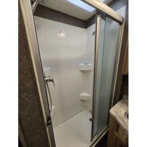 2019 Thor Motor Coach Miramar 37 1