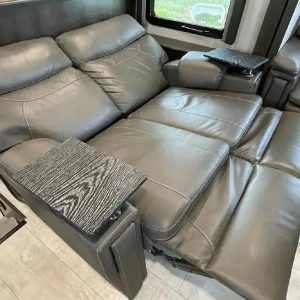 2021 Grand Design MOMENTUM 376THS