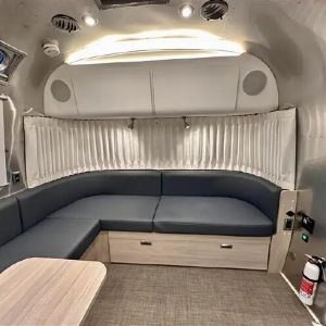 2022 Airstream Globetrotter 30RB TWIN