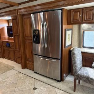 2011 Winnebago ELLIPSE 42QD