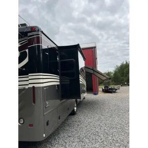 2018 Holiday Rambler NAVIGATOR® XE 36U