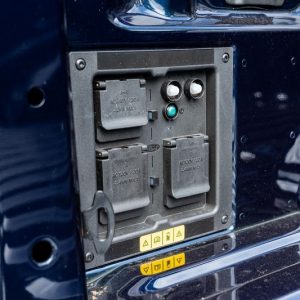 2022 Ford F-150 Lightning Platinum