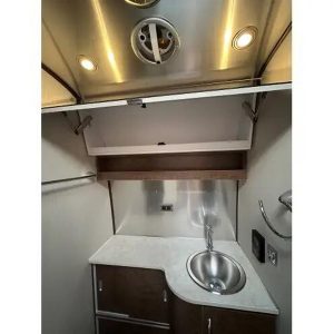 2024 Airstream GLOBETROTTER 27FB TWIN