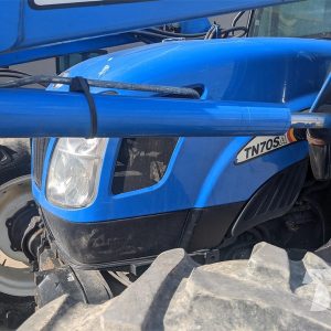 2005 NEW HOLLAND TN70SA