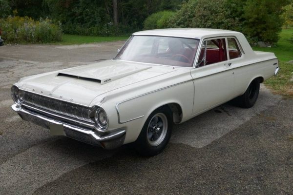 1964 Dodge 330 Coupe
