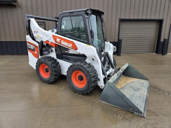 2023 BOBCAT Skid Steers S76