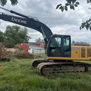 2010 John Deere Excavators 200D LC