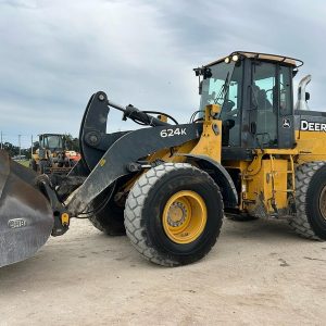 2014 DEERE Loaders 624K