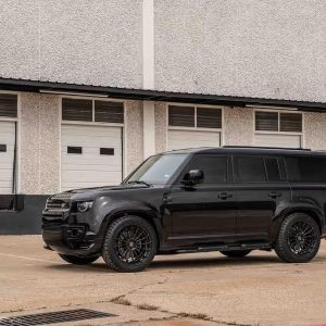 2025 Land Rover Defender 130 V8