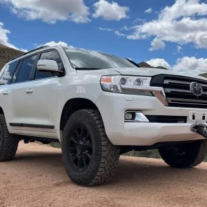 2016 Toyota Land Cruiser Sport Utility