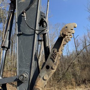 2019 DEERE Excavators 250G LC