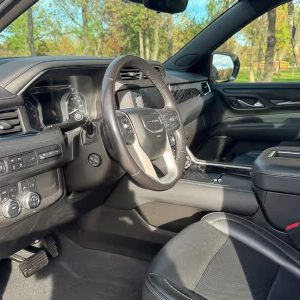 2021 Yukon Denali Black Exterior