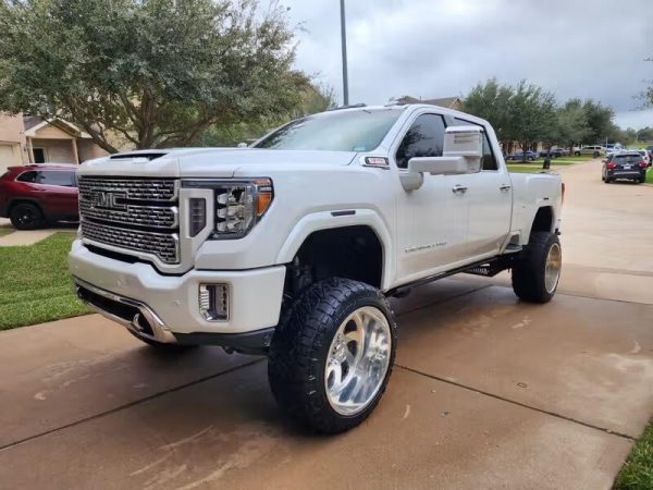 2020 GMC Sierra 2500 HD Crew Cab Denali Pickup