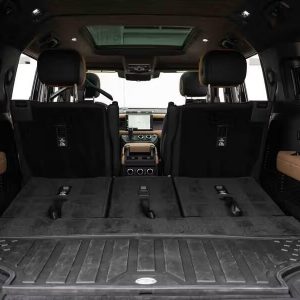 2025 Land Rover Defender 130 V8